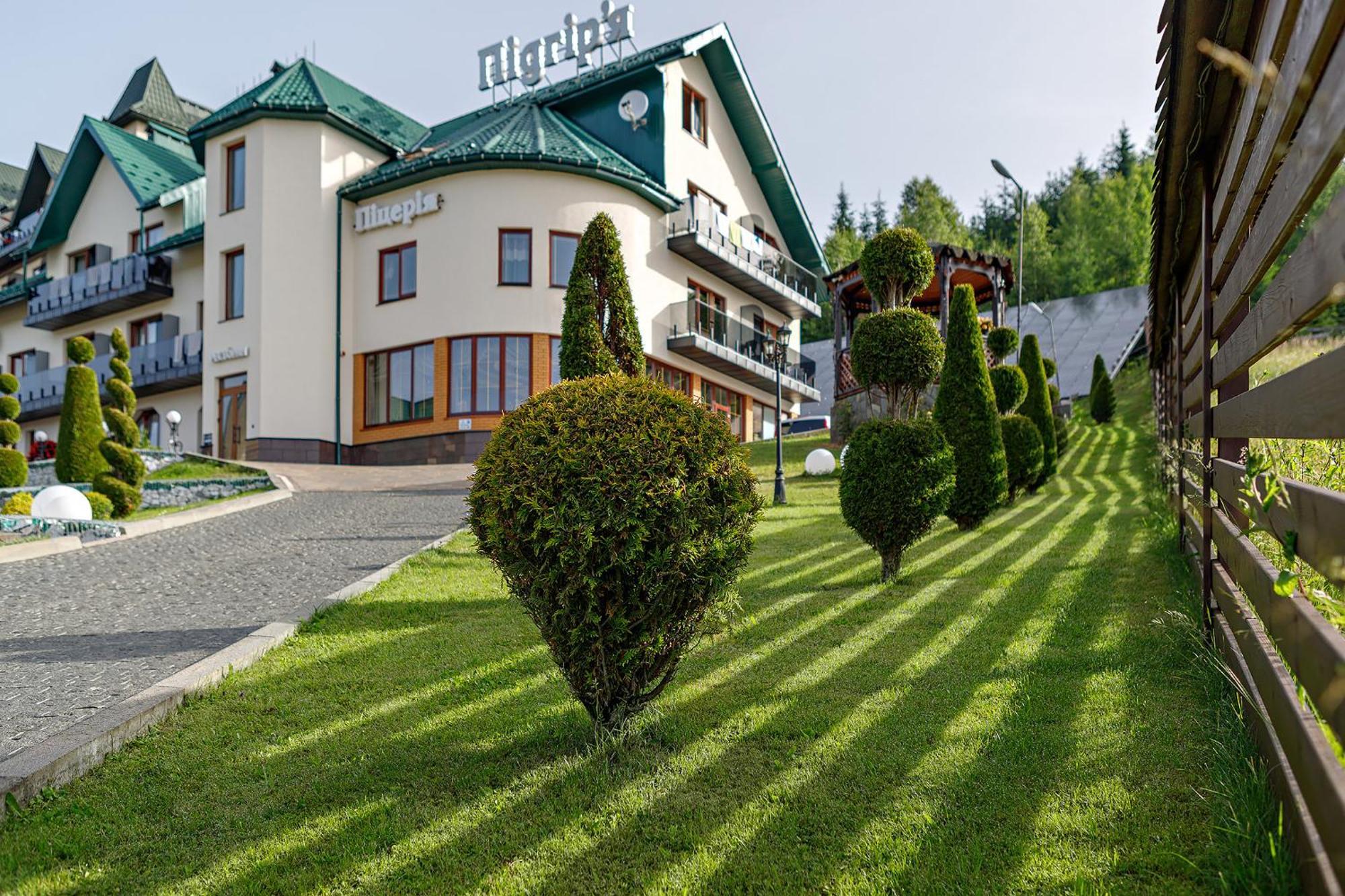 Hotel Podgorie Spa Bukovel Exterior photo